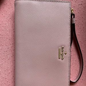 Kate Spade wristlet wallet